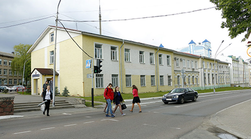 Улицы мозыря с улицами и домами. В Мозыре на ул.Рыжкова. Мозырь ул Покровская. Общежитие в Мозыре. Ул Рыжкова 7 Мозырь.