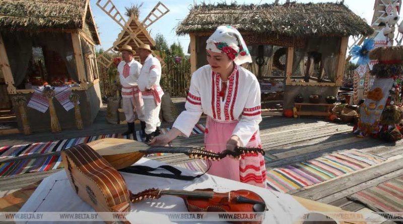 VI Международный фестиваль этнокультурных традиций «Зов Полесья» 15 августа соберет гостей в агрогородке Лясковичи VI Международный фестиваль этнокультурных традиций «Зов Полесья» 15 августа соберет гостей в агрогородке Лясковичи