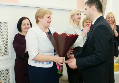 Мы желаем счастья вам! Накануне 8 марта в Мозыре поздравили женщин Мы желаем счастья вам! Накануне 8 марта в Мозыре поздравили женщин