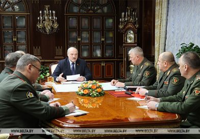 Александру Лукашенко доложили о замысле совместных учений с Россией