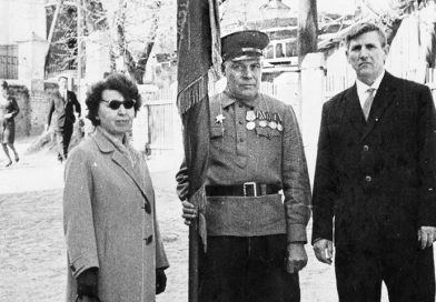 Сергей Тозик о своем дедушке, освобождавшем Мозырь, старшине Андрее Арсентьевиче Бирюкове Сергей Тозик о своем дедушке, освобождавшем Мозырь, старшине Андрее Арсентьевиче Бирюкове
