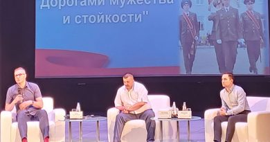 «Когда приходит враг, не надо объяснять, где добро, а где зло» – Гигин на диалоговой площадке в Жлобине «Когда приходит враг, не надо объяснять, где добро, а где зло» – Гигин на диалоговой площадке в Жлобине