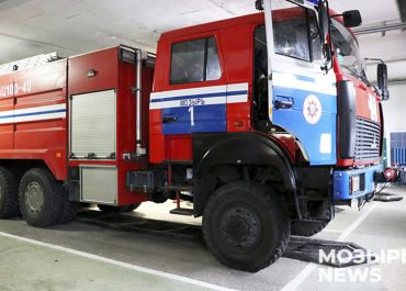 Из-за неосторожного обращения с огнем вспыхнул пожар в доме на б. Страконицком