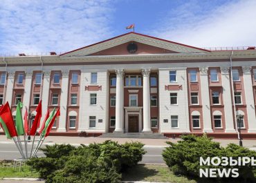 Руководство Мозырщины поздравляет с профессиональным праздником работников потребительской кооперации