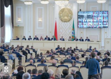 Сильные регионы – сильная страна. Председатель облисполкома Иван Крупко провел встречу с делегатами ВНС от Гомельской области
