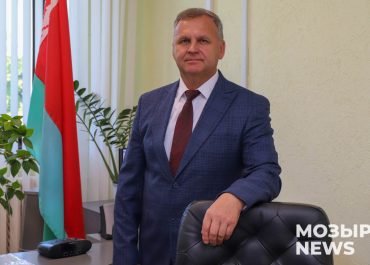 От улаживания конфликта до установки светофора. Депутат Анатолий Шевчик – о делах, с которыми помогает мозырянам