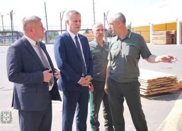 Помощник Президента – инспектор по Гомельской области Руслан Пархамович ознакомился с работой Речицкого опытного лесхоза