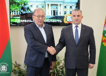 От поставок мозырской соли до производства ювелирных изделий. Гомельскую область посещает официальная делегация из Якутии