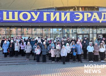 90 мозырских школьников стали участниками Губернаторской ёлки